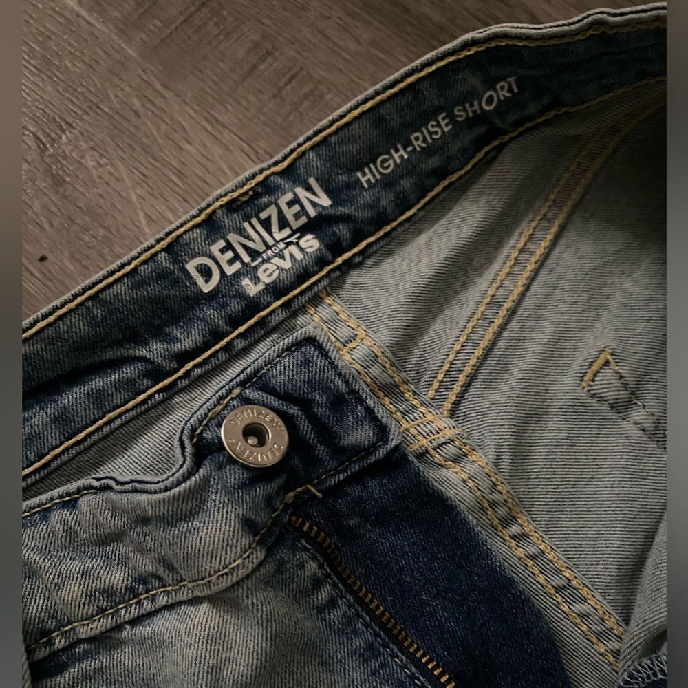 High Rise Shorts - Picture 4 of 4